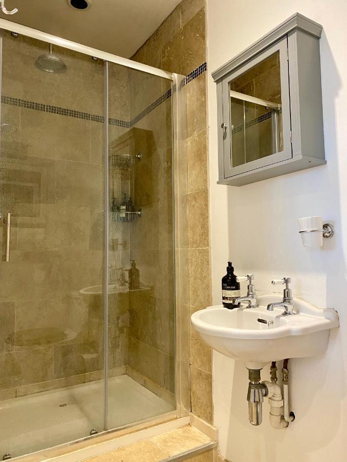 Stunning Georgian Central Bath Home Eksteriør bilde